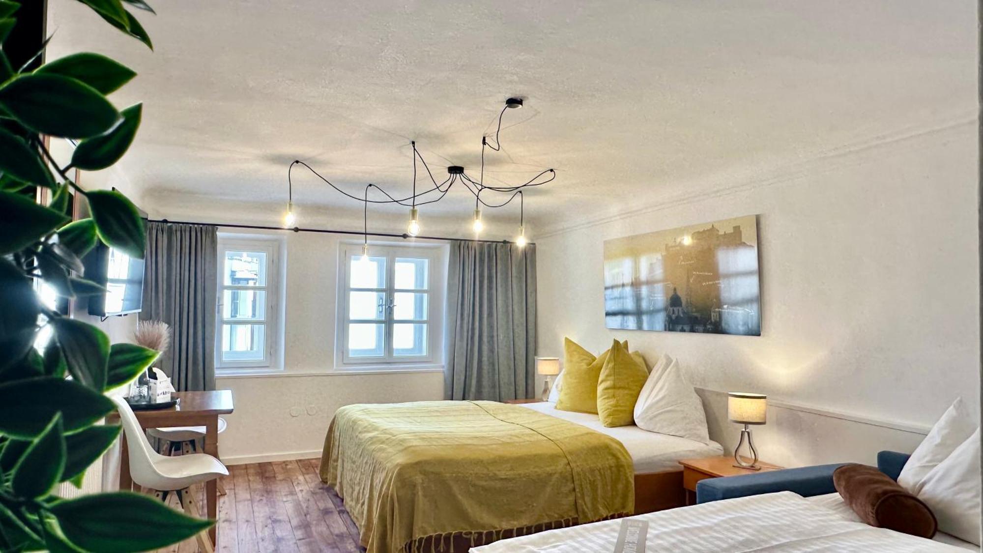 Hotel Krone 1512 Salzburg Ngoại thất bức ảnh